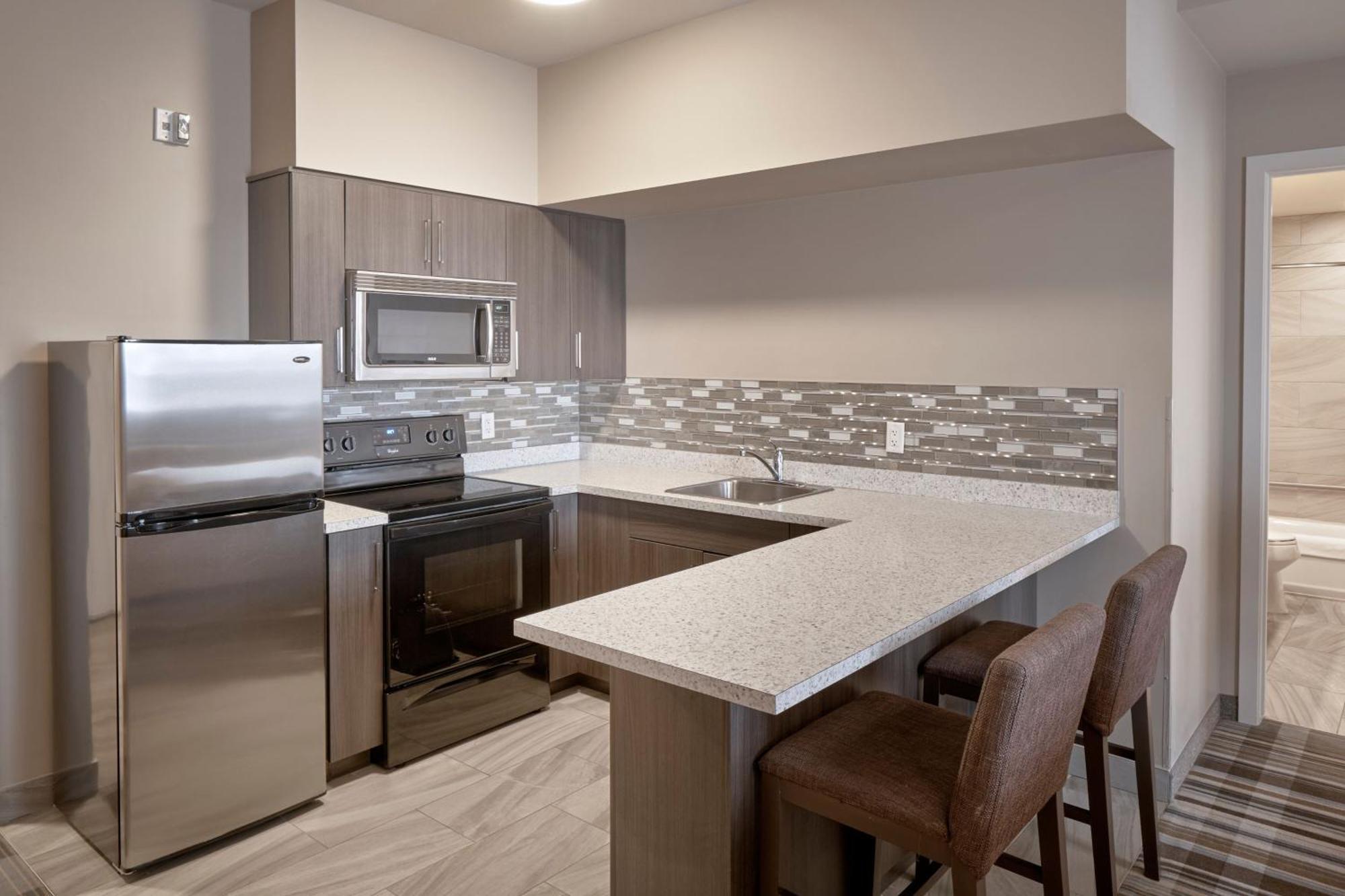Fairfield Inn & Suites By Marriott Airdrie Esterno foto