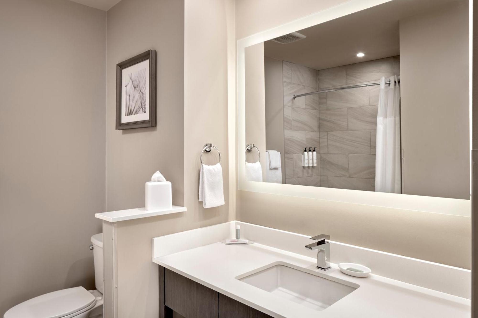 Fairfield Inn & Suites By Marriott Airdrie Esterno foto